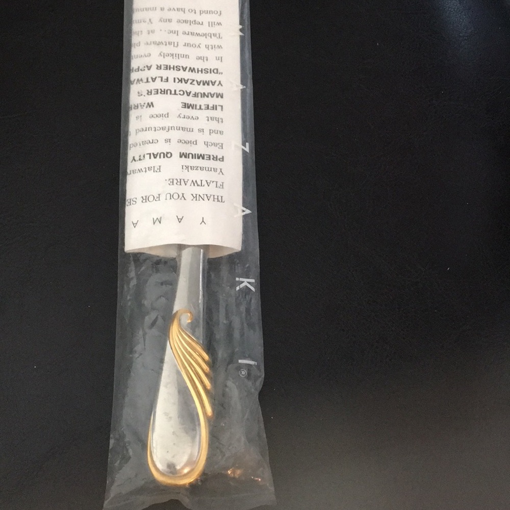 New Yamazaki Hilary Gold Accent Dinner Knife